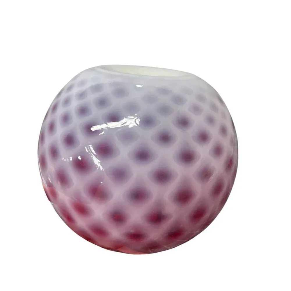 Unknown red round